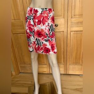White House Black Market WHBM Pink Black Floral Pencil Skirt Size 00 EUC #110